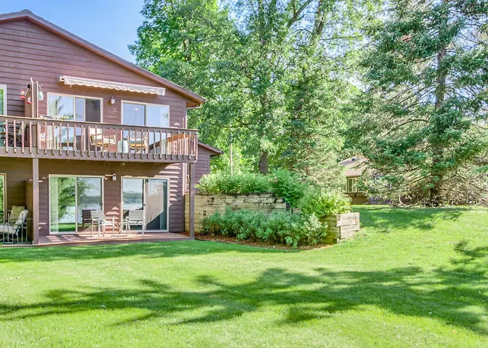 Beach & Lake Access: Brainerd Townhome