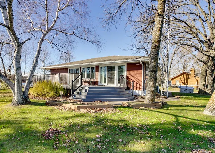 South Long Lake Fall Retreat W/ Private Dock