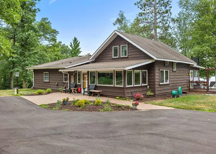 Lakefront Brainerd Cabin W Deck, Fire Pit